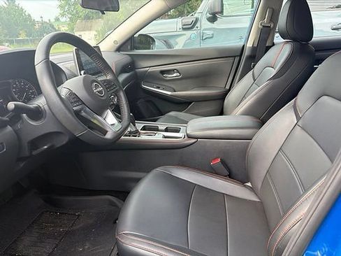 Used 2024 Nissan Sentra SR w/ SR Premium Package FWD image 16