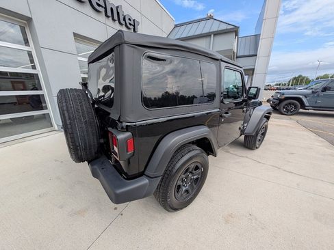 Used 2020 Jeep Wrangler Sport image 5