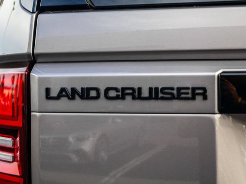 Used 2026 Toyota Land Cruiser w/ Premium Package AWD/4WD image 16