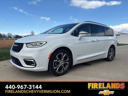 Used 2022 Chrysler Pacifica Pinnacle