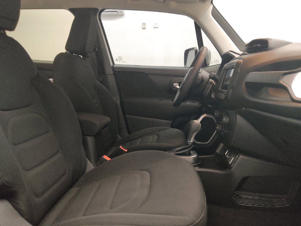Used 2021 Jeep Renegade Latitude FWD image 21