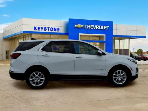 Used 2024 Chevrolet Equinox LT FWD image 8