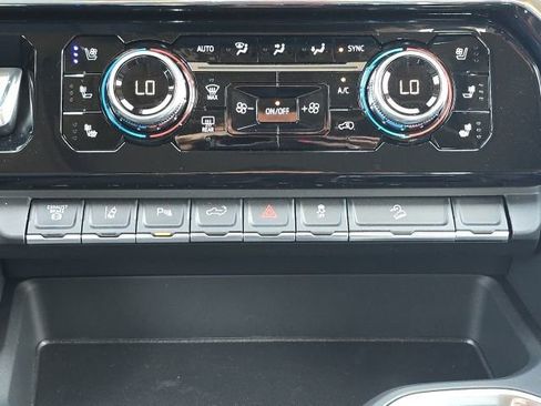 Used 2025 GMC Sierra 2500 Denali w/ Denali Reserve Package image 40