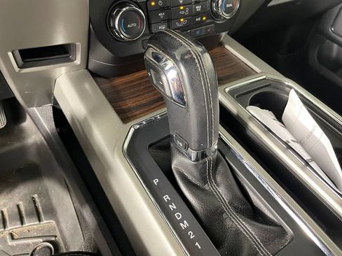 Used 2015 Ford F150 Lariat w/ Equipment Group 501A Mid AWD/4WD image 10