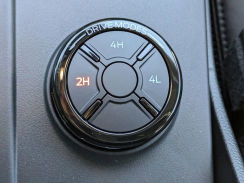 New 2025 Ford Ranger Lariat w/ FX4 Off-Road Package image 26