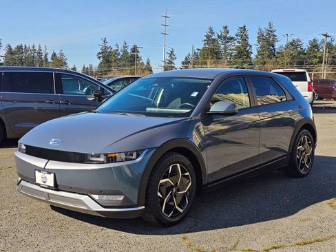 Used 2024 Hyundai Ioniq 5 SEL image 3