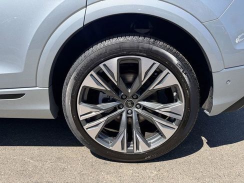 New 2026 Audi Q8 Premium Plus image 9