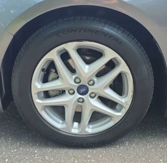 Used 2014 Ford Fusion SE FWD image 46