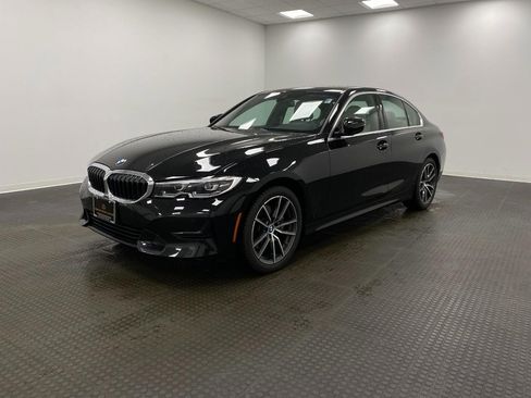 Used 2022 BMW 330i xDrive Sedan w/ Driving Assistance Package AWD/4WD image 9
