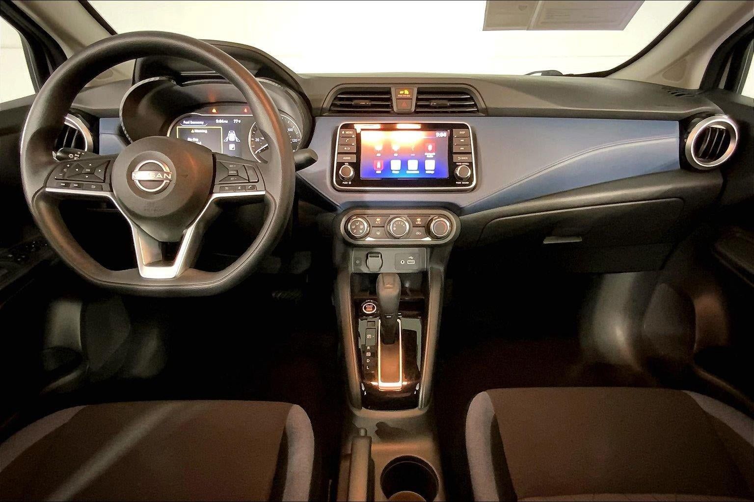 Used 2025 Nissan Versa SV FWD image 7