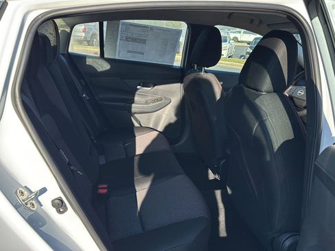 New 2026 Nissan Sentra SR w/ Floor Mat Package FWD image 11