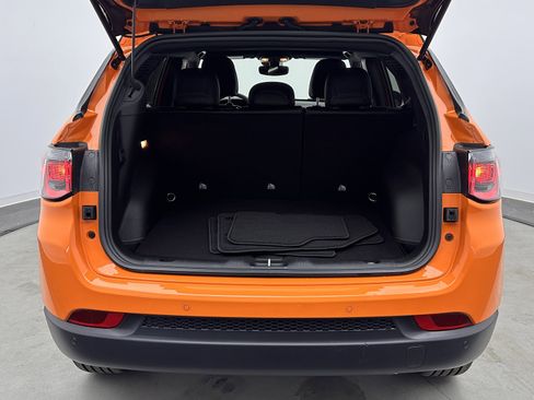 Used 2026 Jeep Compass Limited image 31