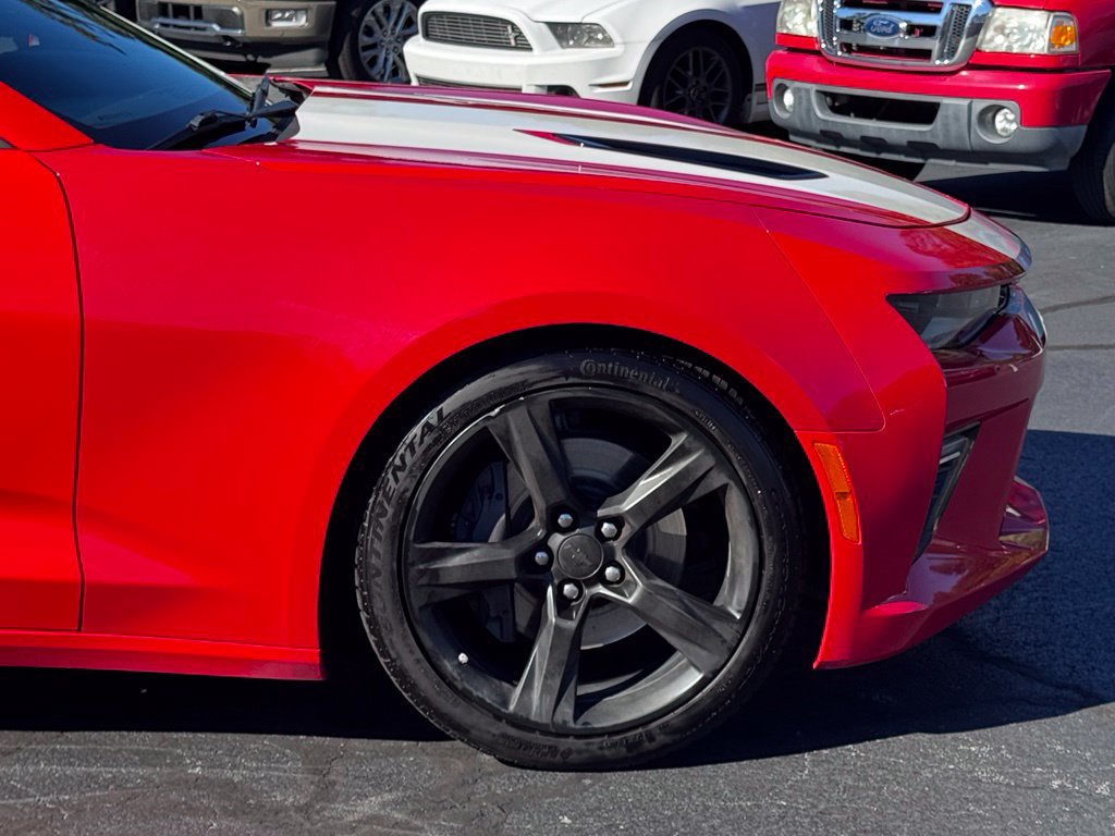 Used 2016 Chevrolet Camaro SS RWD image 44