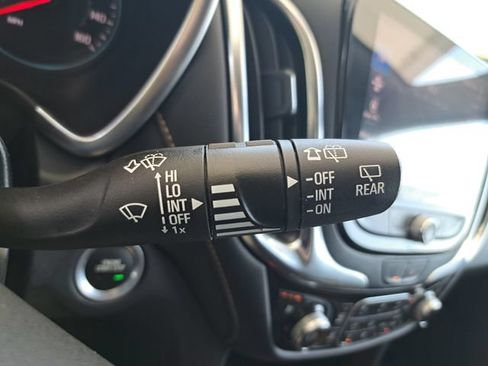 Used 2022 Chevrolet Equinox Premier AWD/4WD image 19