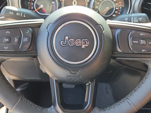 Used 2023 Jeep Wrangler Unlimited Sport AWD/4WD image 24