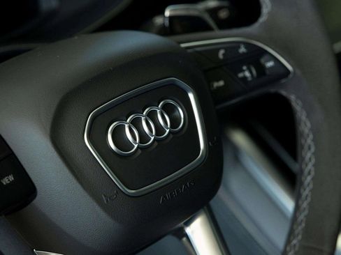 Used 2025 Audi RS Q8 performance image 15