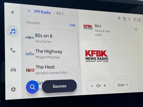 Certified 2025 Toyota Tacoma SR5 image 18