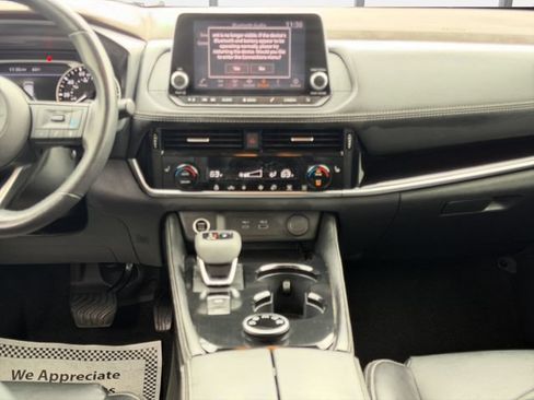 Used 2023 Nissan Rogue SL AWD/4WD image 19