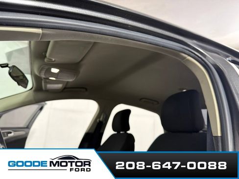 Certified 2017 Ford Fusion SE FWD image 18