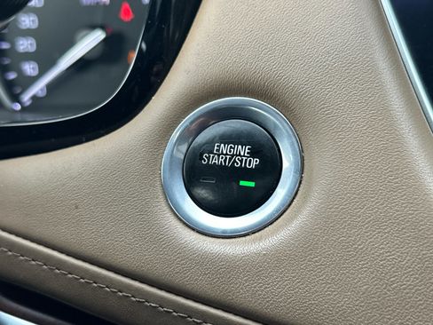 Used 2019 Cadillac XT5 Platinum image 23