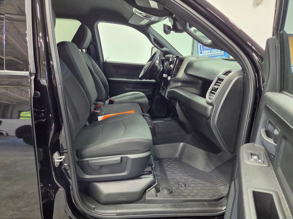 Used 2026 RAM 2500 Warlock AWD/4WD image 21
