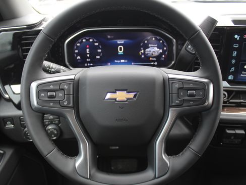 New 2026 Chevrolet Silverado 1500 LT AWD/4WD image 11