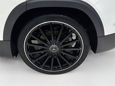 Certified 2022 Mercedes-Benz GLB 35 AMG 4MATIC image 34