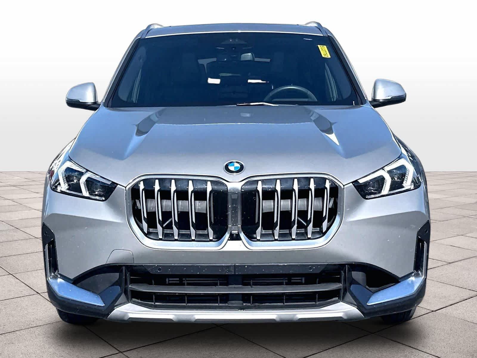 Used 2023 BMW X1 xDrive28i w/ Premium Package AWD/4WD image 2