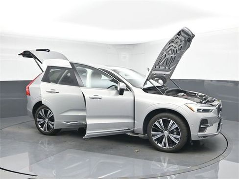 Used 2022 Volvo XC60 B5 Inscription w/ Advanced Package image 54