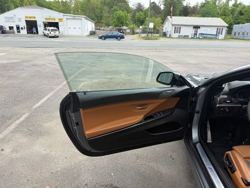 Used 2017 BMW 640i xDrive Convertible AWD/4WD image 18