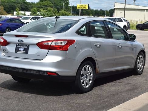 Used 2012 Ford Focus SE FWD image 8