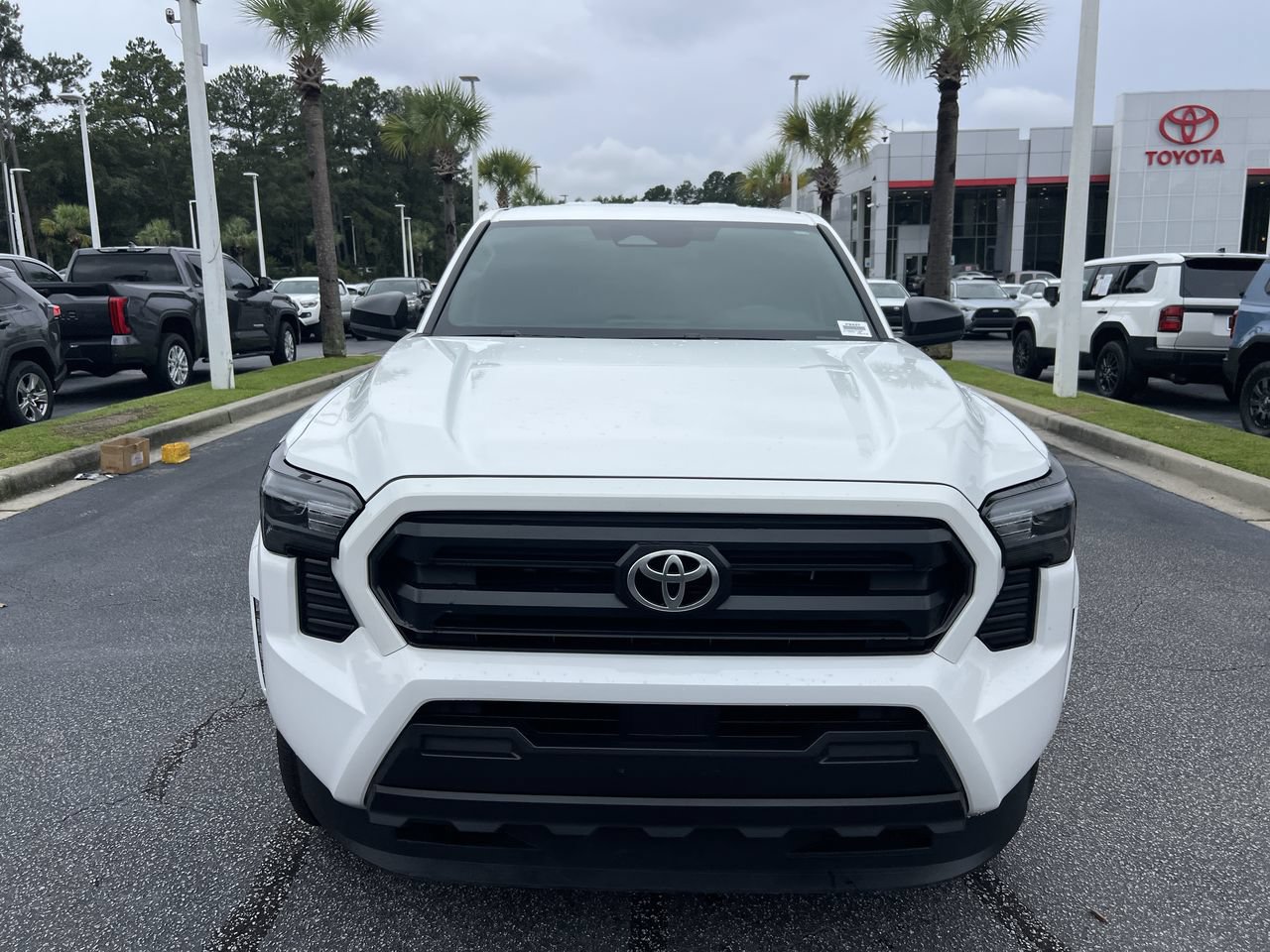 Used 2025 Toyota Tacoma SR RWD image 3