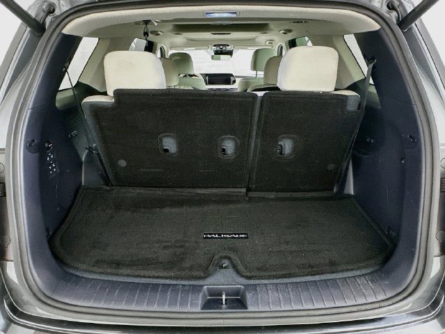 Used 2024 Hyundai Palisade Limited FWD image 27