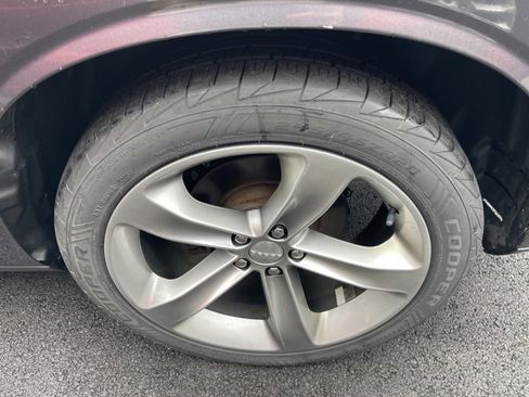 Used 2015 Dodge Challenger R/T w/ Quick Order Package 22B R/T image 5