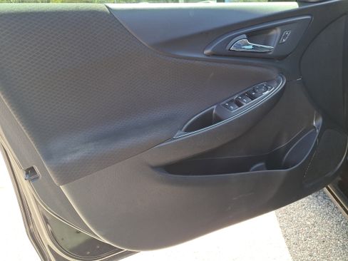 Used 2020 Chevrolet Malibu LT image 14