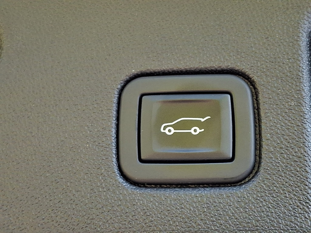 Certified 2023 Chevrolet Equinox RS AWD/4WD image 30