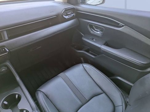 Used 2024 Honda Pilot EX-L image 18