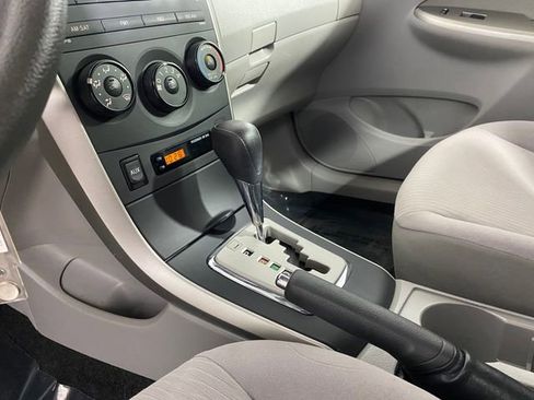 Used 2010 Toyota Corolla LE image 22
