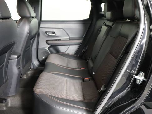 Used 2025 Nissan Kicks SR FWD image 17