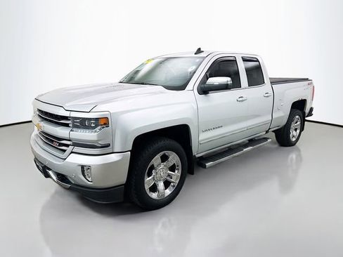 Used 2017 Chevrolet Silverado 1500 LTZ Z71 w/ LTZ Plus Package image 3