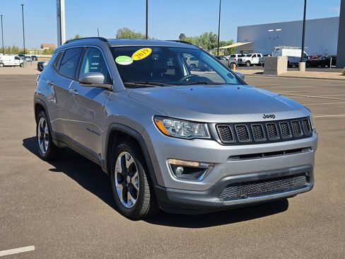 Used 2019 Jeep Compass Limited FWD image 7