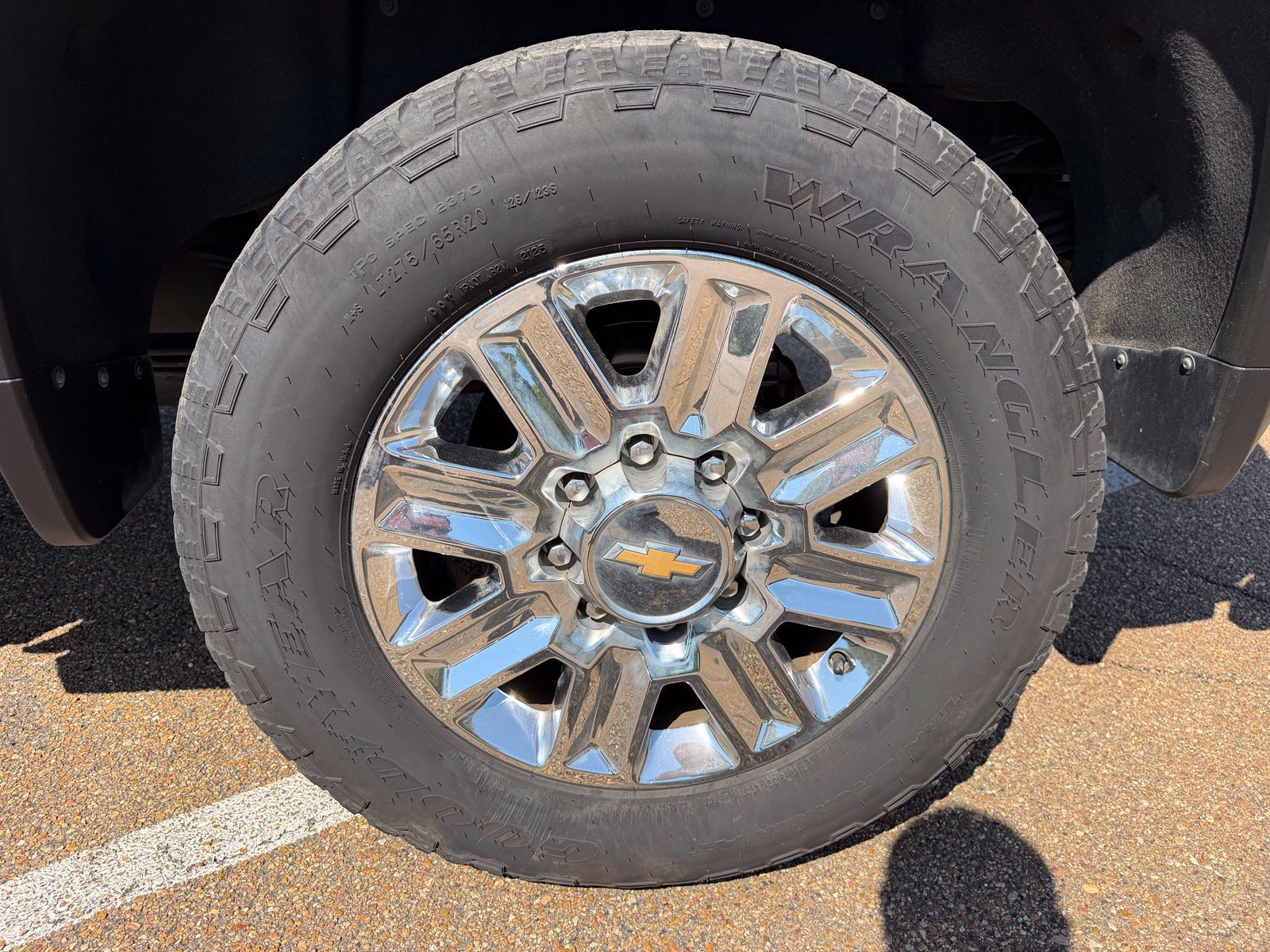 Certified 2024 Chevrolet Silverado 2500 High Country w/ Technology Package AWD/4WD image 8