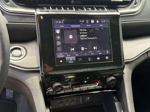 Used 2025 Jeep Grand Cherokee Altitude RWD image 27