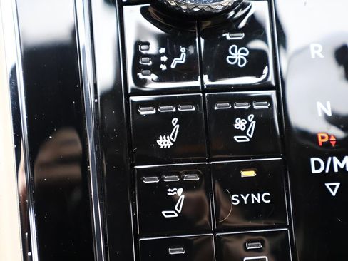 Used 2022 Bentley Continental GT image 30