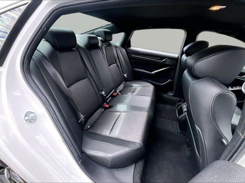 Used 2021 Honda Accord Sport image 19