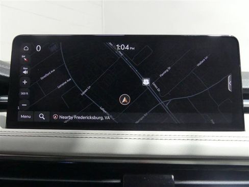 Used 2025 Genesis G70 2.5T image 38