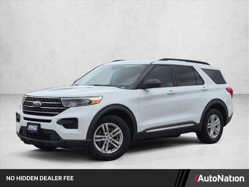 Used 2021 Ford Explorer XLT RWD image 1