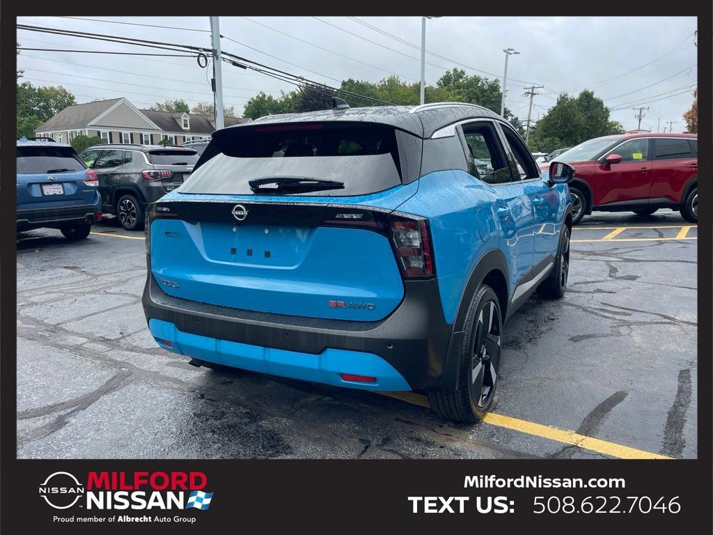 Certified 2025 Nissan Kicks SR w/ SR Premium Package AWD/4WD image 5