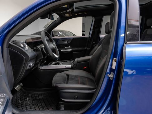 Used 2024 Mercedes-Benz GLB 250 image 4