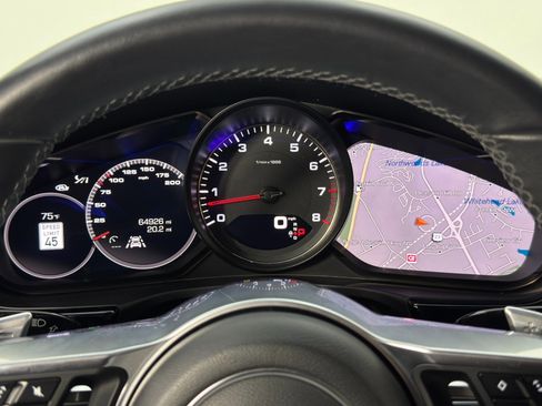 Used 2018 Porsche Panamera 4S w/ Premium Package Plus image 20